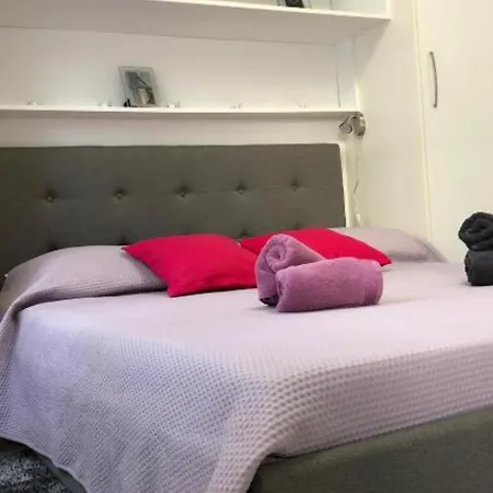 Stylish With Easy Access To Old Town 公寓 *